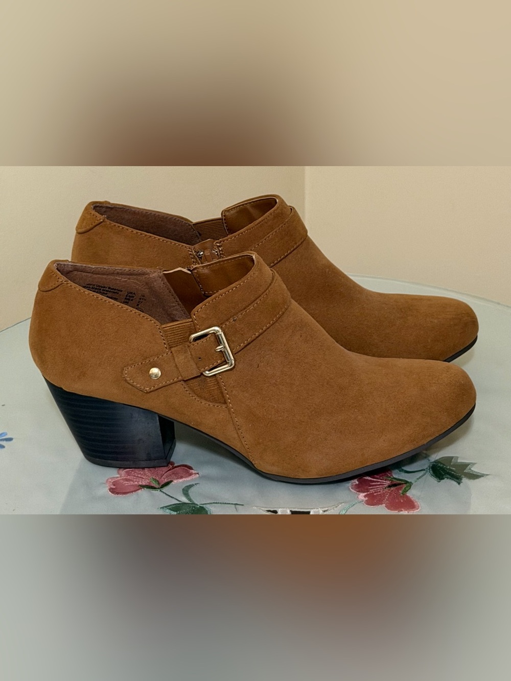 Women’s American Eagle Cognac Suede Ankle Booties with Buckle Size 10